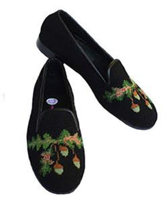 Miss handstitshed acorn needlepoint lofer, a garden club favorite
